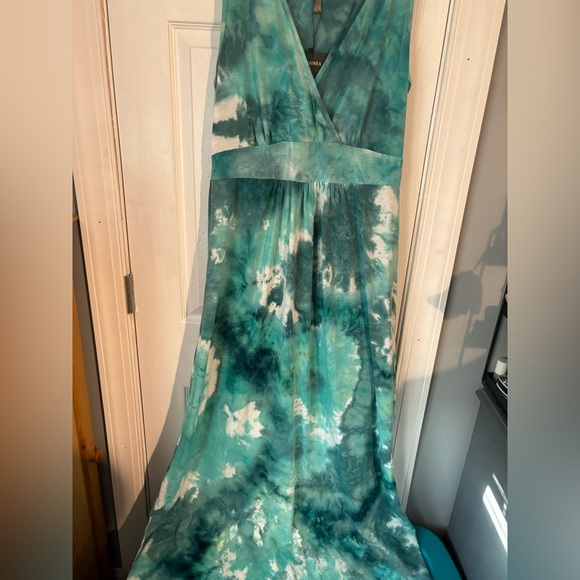 WOOSEA Women Sleeveless Deep V Neck Maxi Dress - Picture 1 of 3